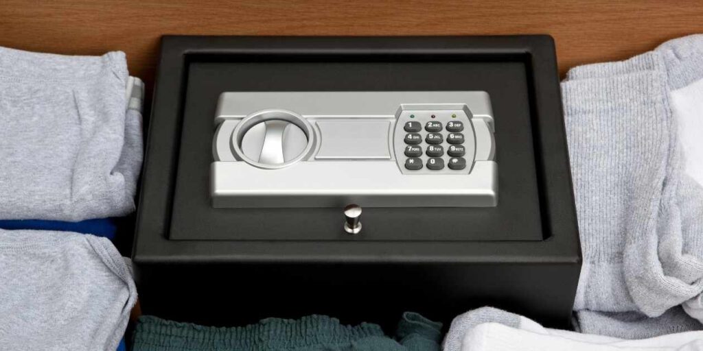 Things To Consider Before Buying The Best Drawer Safe
